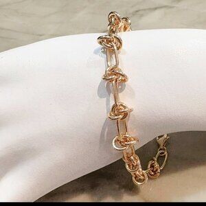 New Hot Paperclip knot gold tone bracelet